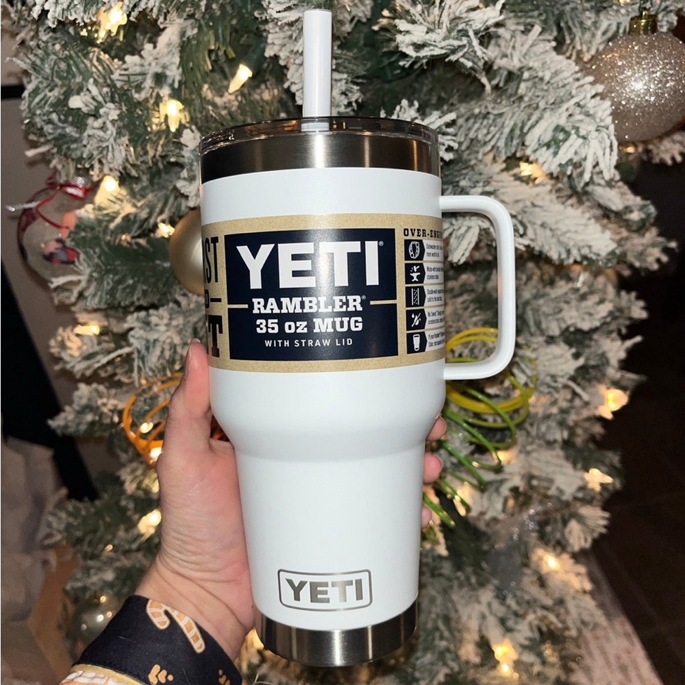 Yeti Rambler 35oz mug with straw lid - White NEW